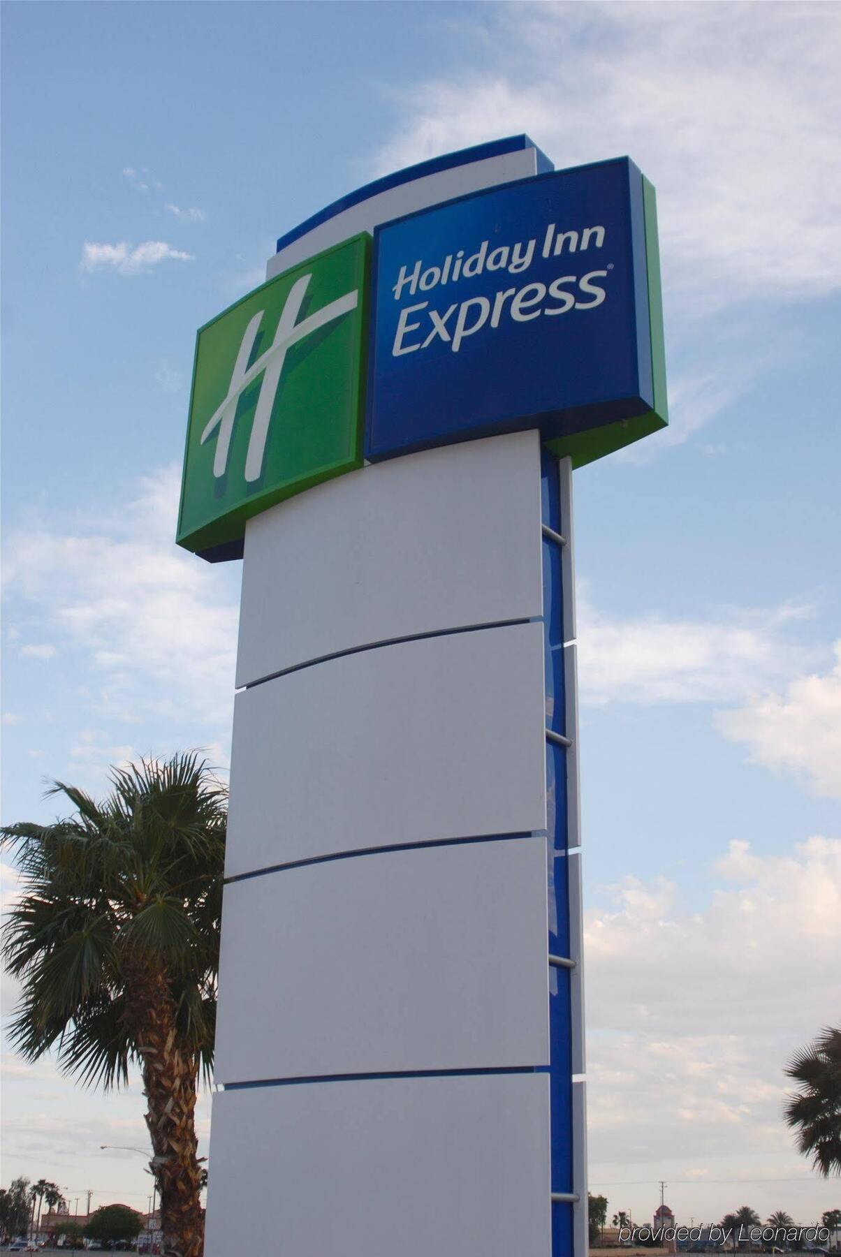 Holiday Inn Express Calexico, An Ihg Hotel Ngoại thất bức ảnh